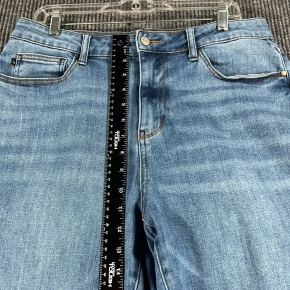 Judy Blue Jeans Womens Size 16W Aztec Cuffed Relaxed Fit Casual Comfort - Picture 7 of 16